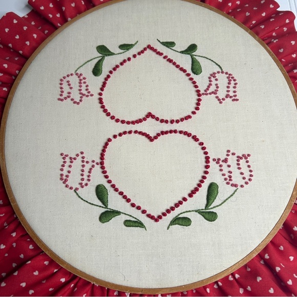 Handmade Vintage Embroidery Framed Hoop Hearts Ruffle Trim Grandma Cottage Core - Picture 6 of 8